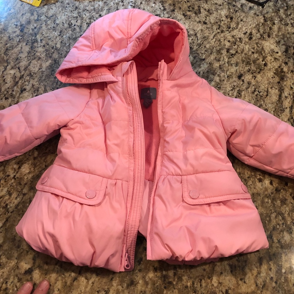 BNWOT light pink baby gap girls puffer jacket